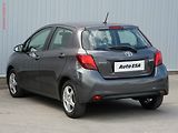 Toyota Yaris (2014) 1.3 VVT- i, ČR, AC, park - náhled 6