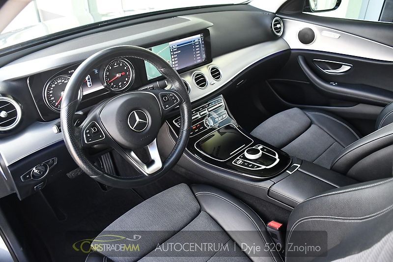 Mercedes-Benz Třídy E 250 - fotka 9 z 53