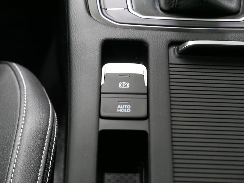 Volkswagen Passat - fotka 22 z 25