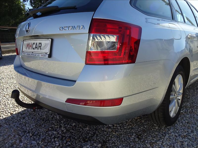 Škoda Octavia III 2,0 TDI 110kW COMBI - fotka 15 z 50