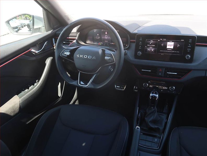 Škoda Kamiq (2025) 1.0 TSI, Drive - fotka 7 z 21