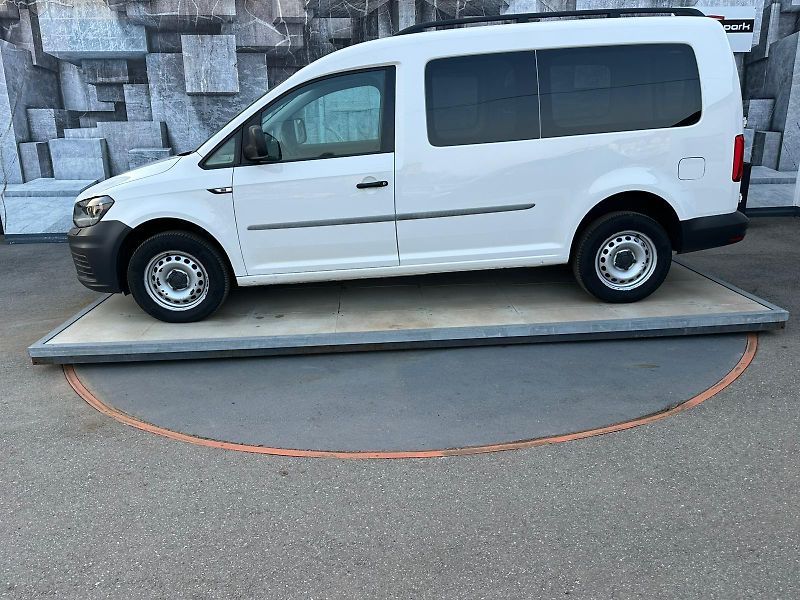 Volkswagen Caddy (2017) MAXI, 2.0TDi, 75KW, 5 MÍST,DPH - fotka 4 z 19