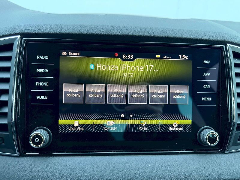 Škoda Karoq (2018) 2.0 TDI 110kW 4x4 DSG Style Pl - fotka 24 z 35