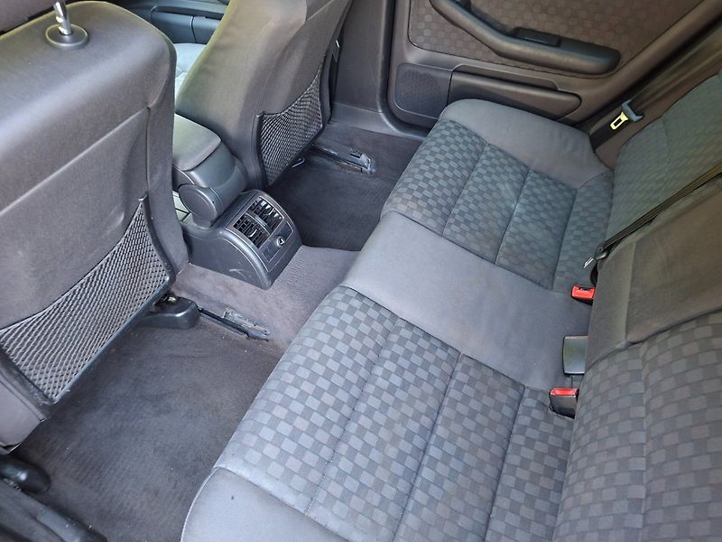 Audi A6 (2004) 2.5TDI 120kW 6MAN -SERVISOVÁNO - fotka 27 z 34