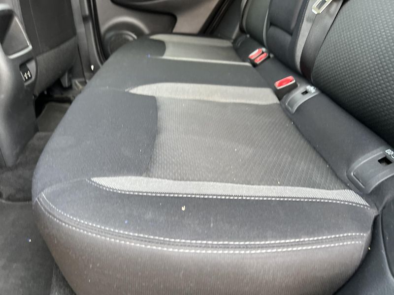 Nissan Qashqai 1.3DIG-T KAMERA PŮVOD ČR - fotka 24 z 40