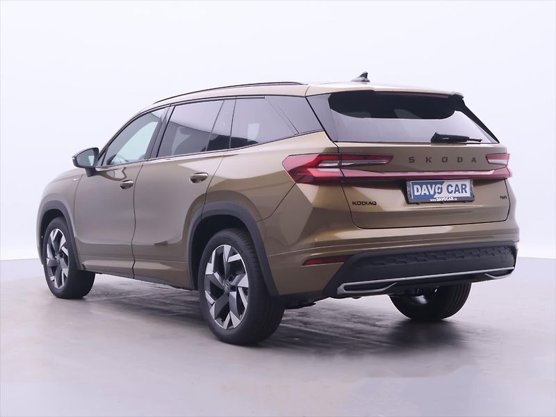 Škoda Kodiaq 2,0 2.0 TDI Sportline 4x4 DSG - fotka 5 z 35