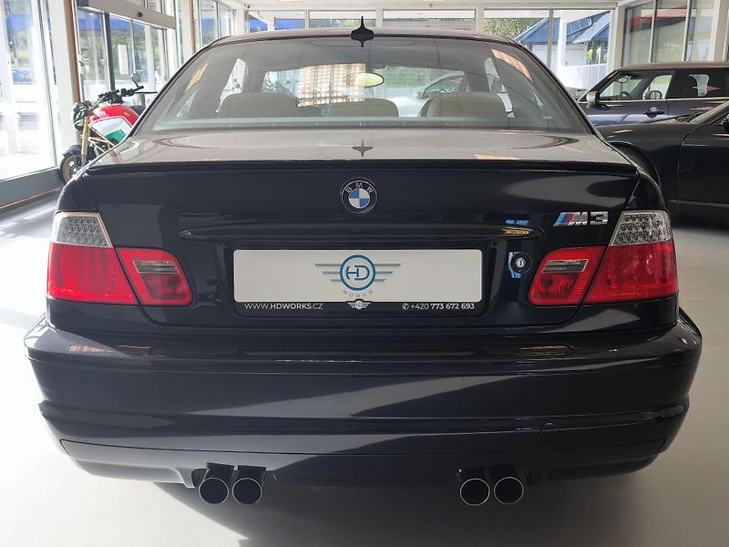 BMW M3 (2004) - fotka 9 z 31