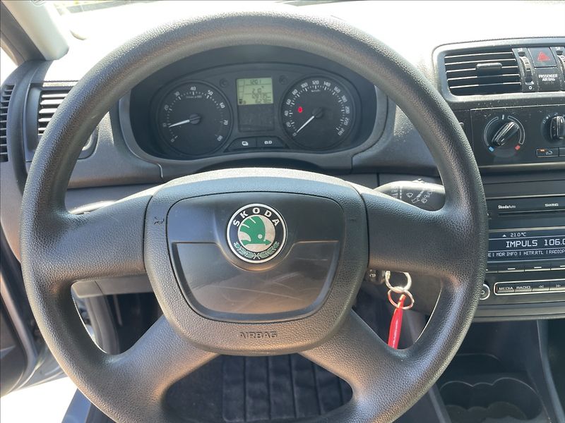 Škoda Fabia 1,4 i 16V 63kw Klima ESP Ambie - fotka 14 z 29