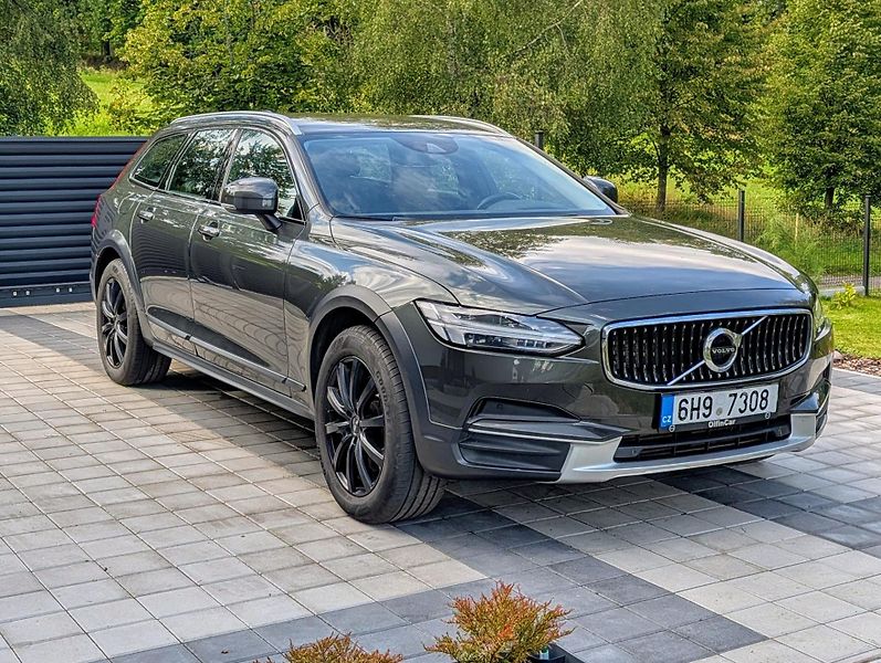 Volvo V90 (2018) Velmi zachovale  - fotka 6 z 7