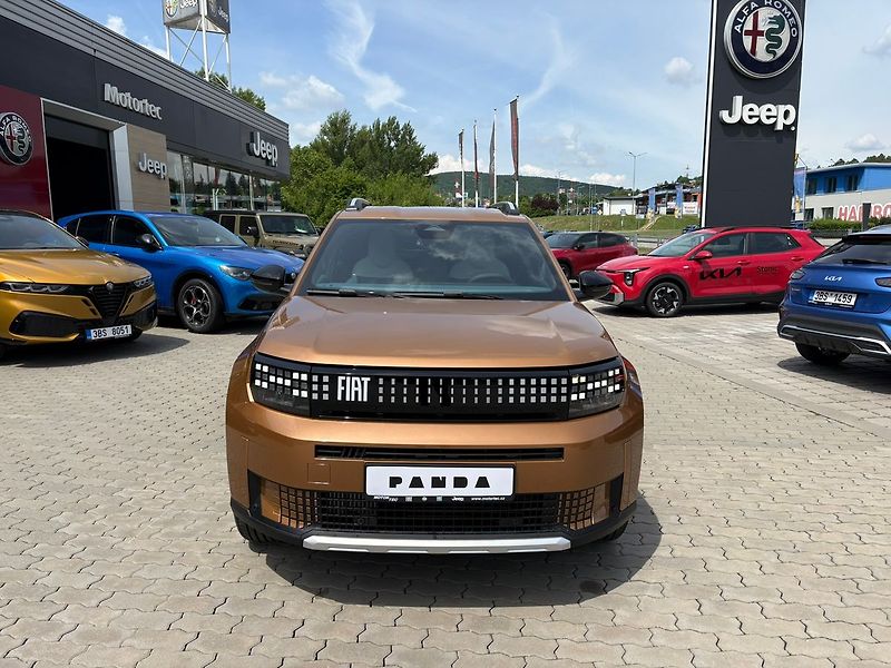 Fiat Grande Panda (2025) La Prima 1.2 Turbo 100k - fotka 2 z 16