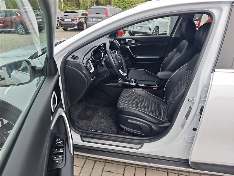 Kia XCeed 1,5 T-GDI 103kW 7DCT automat - fotka 10 z 21