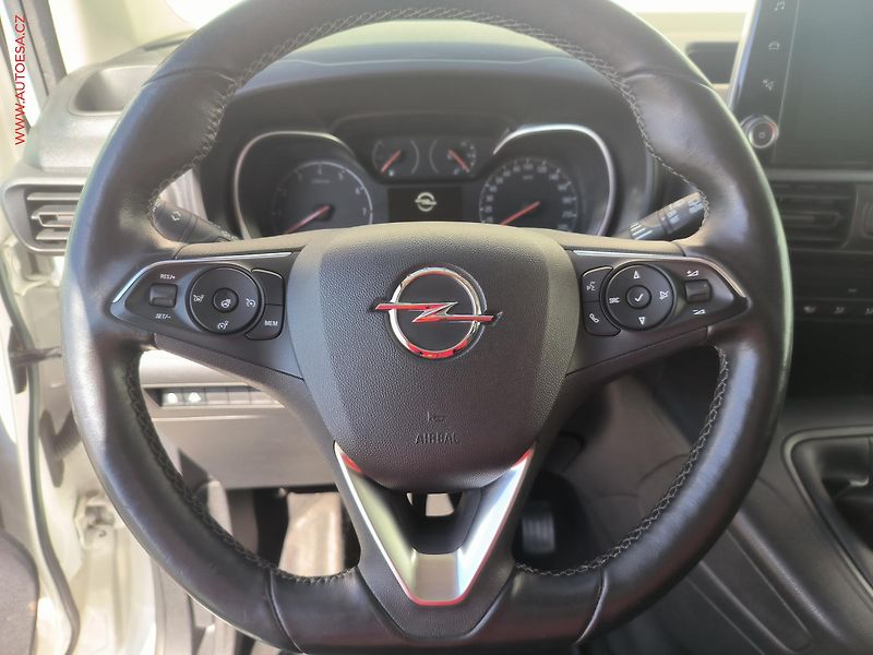 Opel Combo (2020) 1.5CDTi MAXi XL, Life, 96kW - fotka 18 z 22