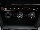 Volkswagen Passat 2,0 TDI 140kW DSG Elegance DPH - náhled 28