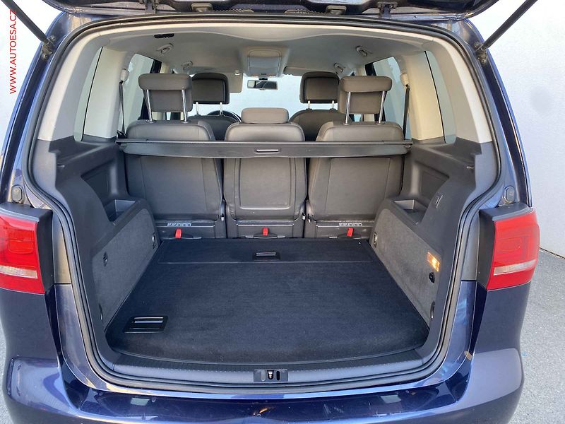 Volkswagen Touran (2014) 2.0 TDi, Comfortline, +kola - fotka 7 z 18