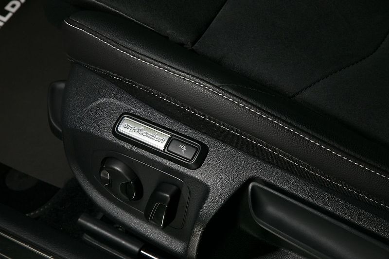 Volkswagen Arteon Shooting Brake 2.0TSI 140kW DSG R-Line Tažné - fotka 19 z 33