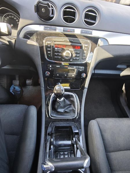 Ford S-MAX (2010) - fotka 12 z 18