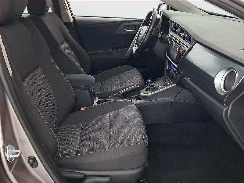 Toyota Auris (2013) Hybrid, Automat, Serv.kniha - fotka 9 z 21