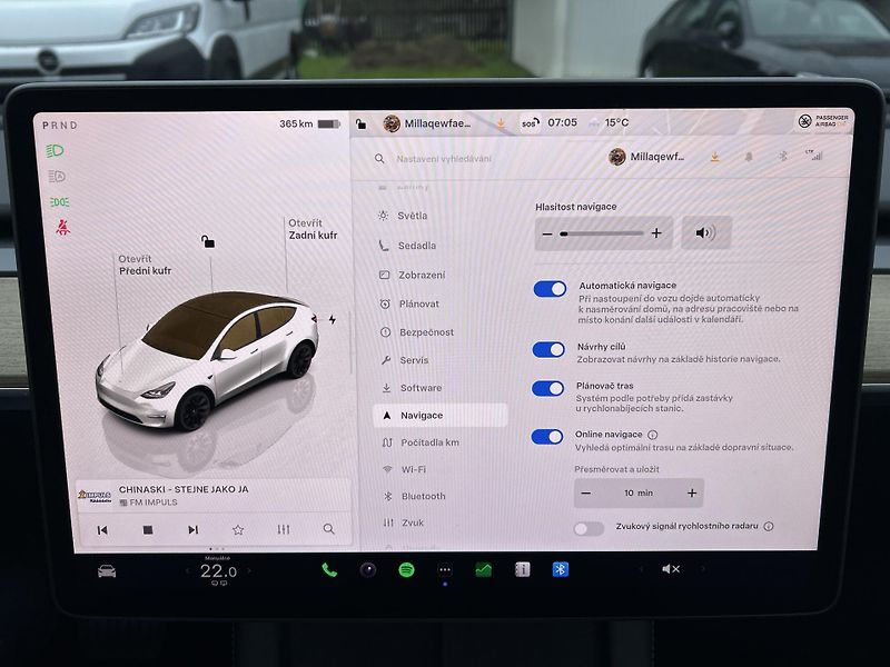 Tesla Model Y LONG RANGE DUAL MOTOR  TZ 92% - fotka 38 z 56