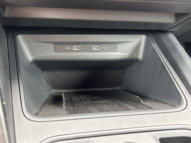 Cupra Formentor (2024) 1.5 TSI DSG - fotka 21 z 28