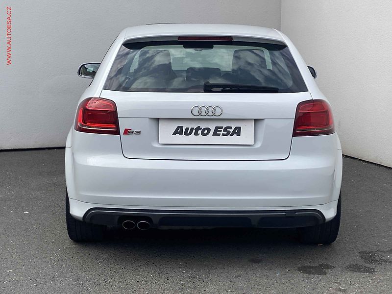 Audi S3 (2011) 2.0 TFSi Quattro, Bixen, šíbr - fotka 5 z 15