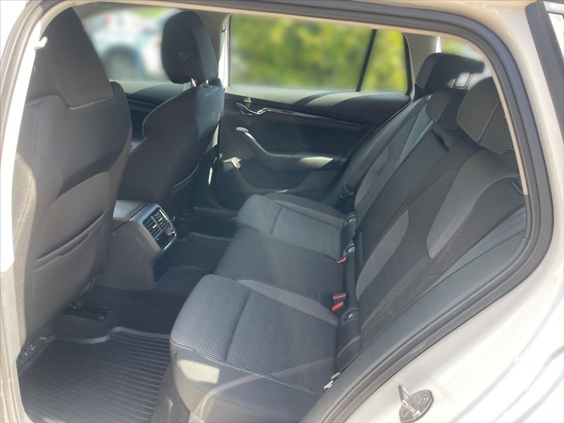 Škoda Octavia 2,0 TDI 85 Ambition - fotka 8 z 11