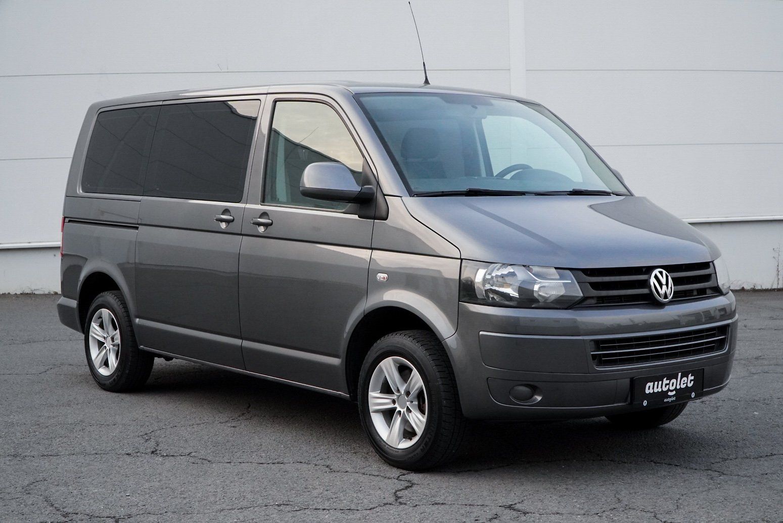 Volkswagen Transporter 2.0 TDI 9 míst