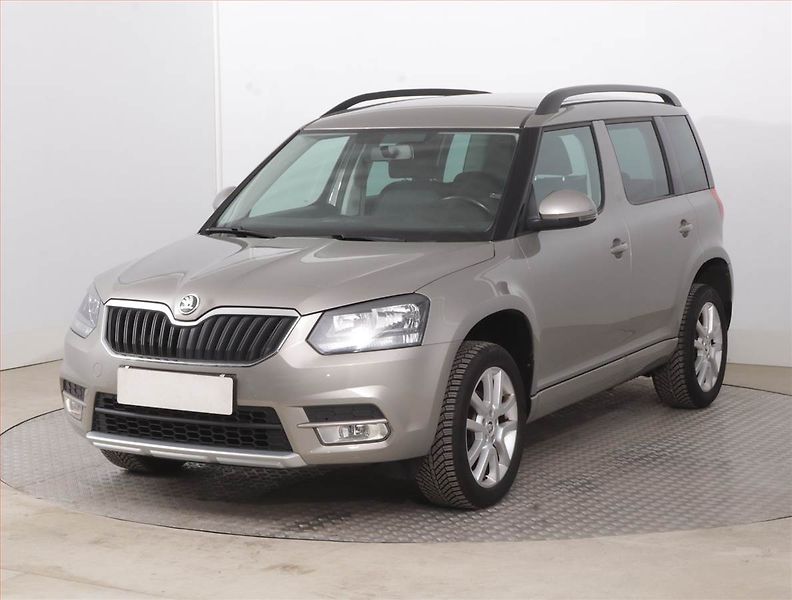 Škoda Yeti (2014) 1.2 TSI, Vyhř. sedaček - fotka 2 z 14
