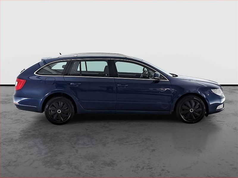 Škoda Superb (2010) 2.0 TDI, Tempomat - fotka 6 z 17