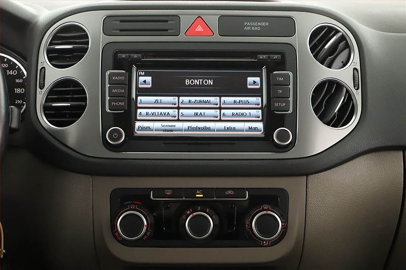 Volkswagen Tiguan (2010) 1.4 TSI, 4X4, Park. senzory - fotka 11 z 12