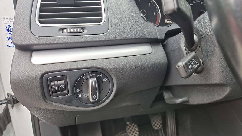 Volkswagen Sharan 2.0TDI 103kW MT6 - fotka 16 z 49