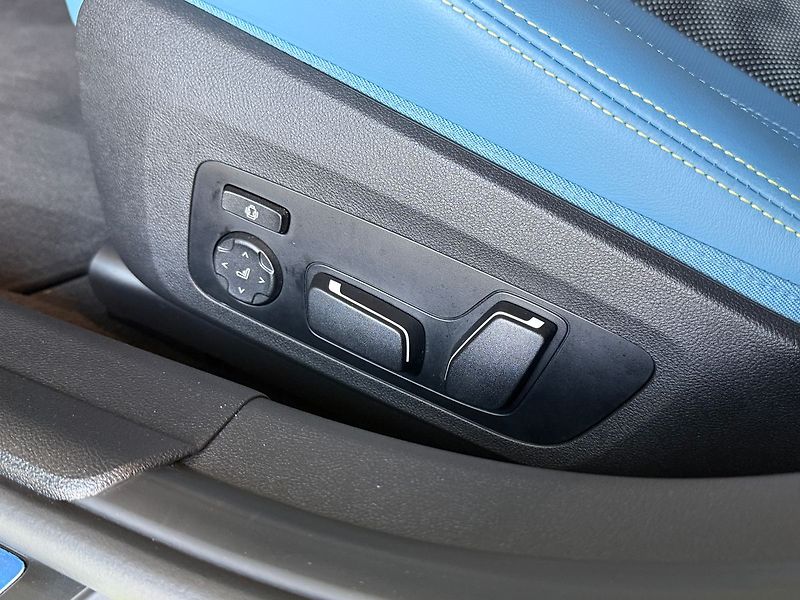BMW M3 Competition xDrive, Ventilace - fotka 24 z 46