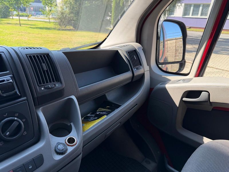 Peugeot Boxer 2,2 HDi L1H1  - fotka 17 z 18