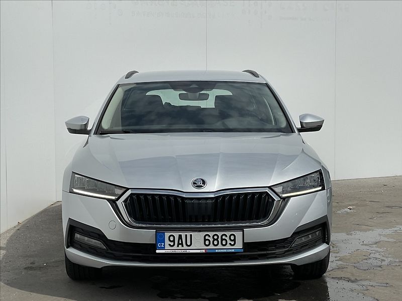 Škoda Octavia 2,0 TDI 4x4 DSG Ambition TAŽNÉ - fotka 22 z 23