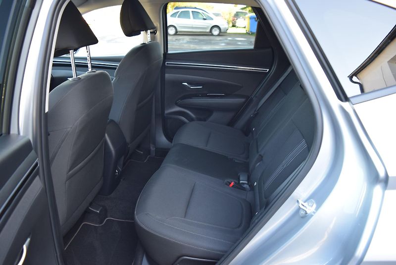Hyundai Tucson (2024) 1.6T-GDi 110kw MHEV 48V STYLE  - fotka 14 z 47
