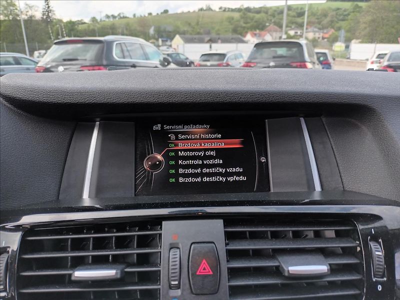 BMW X4 2,0 xDrive20d,MANUÁL,NAVI, - fotka 33 z 41