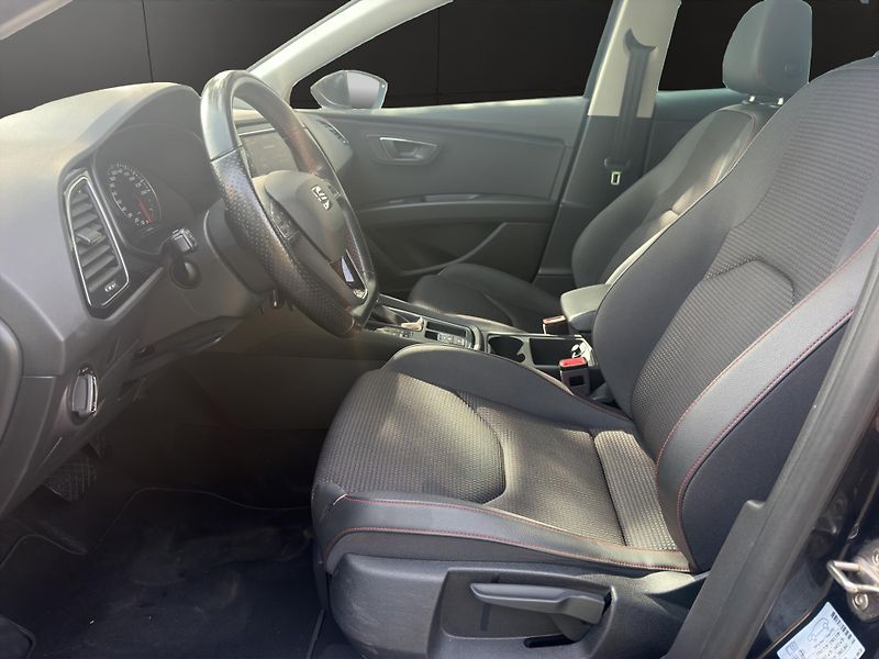 Seat Leon (2017) FR 2.0 TDI 110KW DSG - fotka 9 z 27