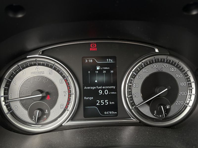 Suzuki Vitara 1.4 BoosterJet 95kW Premium - fotka 16 z 23