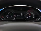 Peugeot 2008 (2019) 1.5 BlueHDi, ČR,1.maj - náhled 8
