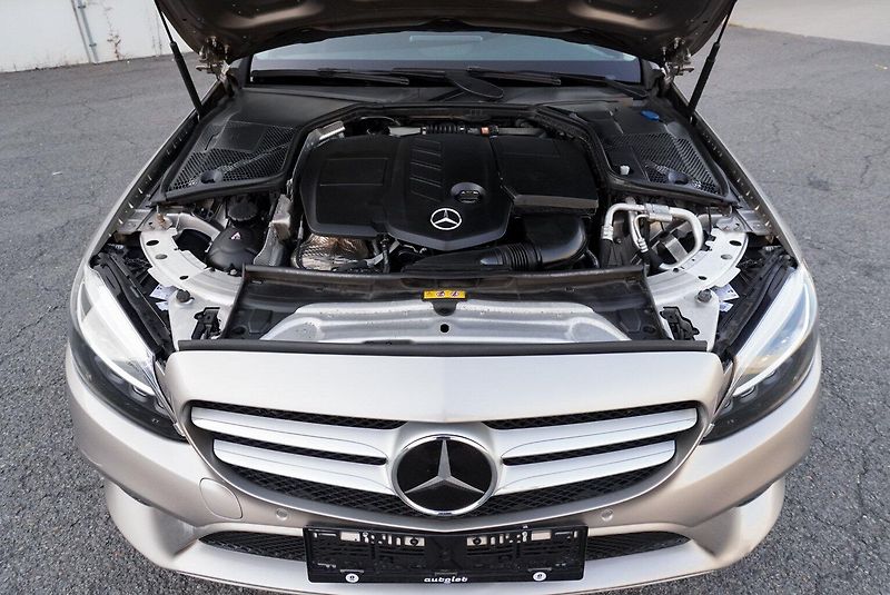 Mercedes-Benz Třídy C C 220CDi 4Matic Business - fotka 34 z 34