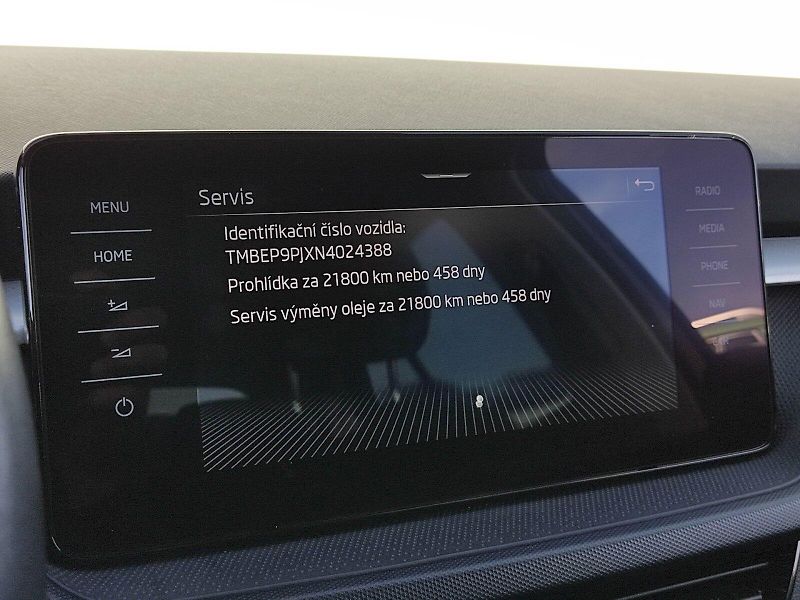Škoda Fabia (2022) Ambition Plus 1,0 Tsi 70 Kw - fotka 9 z 35