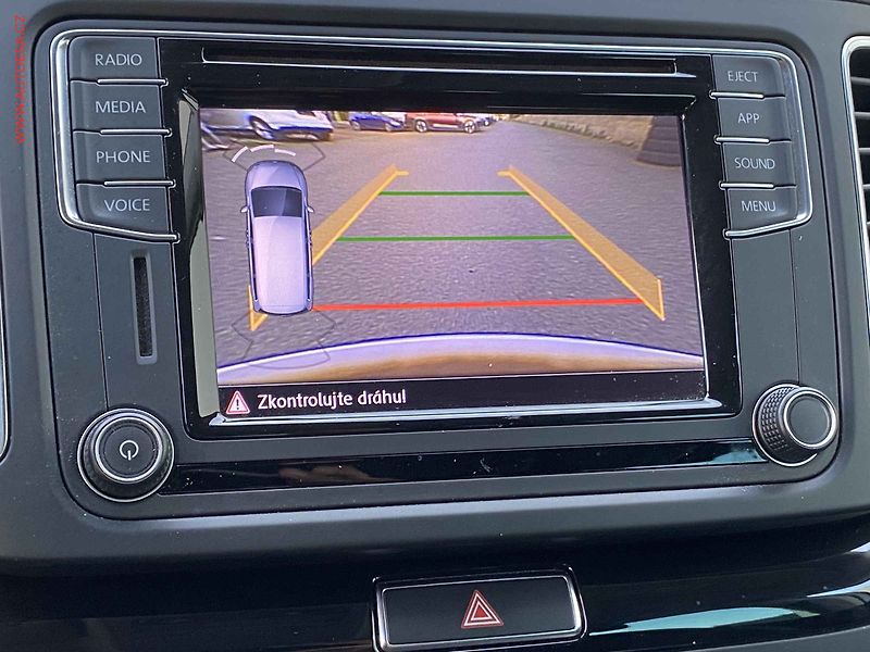 Volkswagen Sharan (2019) 2.0 TDI, ČR, servis.kniha - fotka 16 z 18
