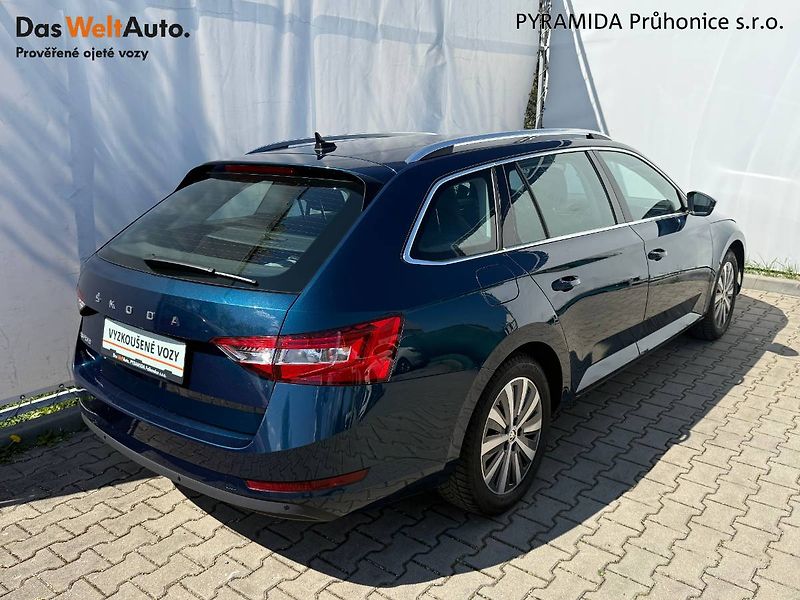 Škoda Superb (2021) 2.0 TDI 110 kW Style DSG - fotka 2 z 23