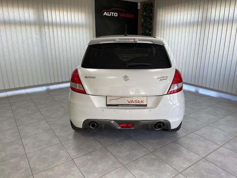 Suzuki Swift 1.6 i 100kW SPORT REZERVACE  - fotka 9 z 21