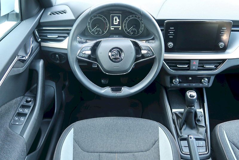 Škoda Kamiq (2023) Style 1,0 TSi/81 kW - fotka 11 z 33