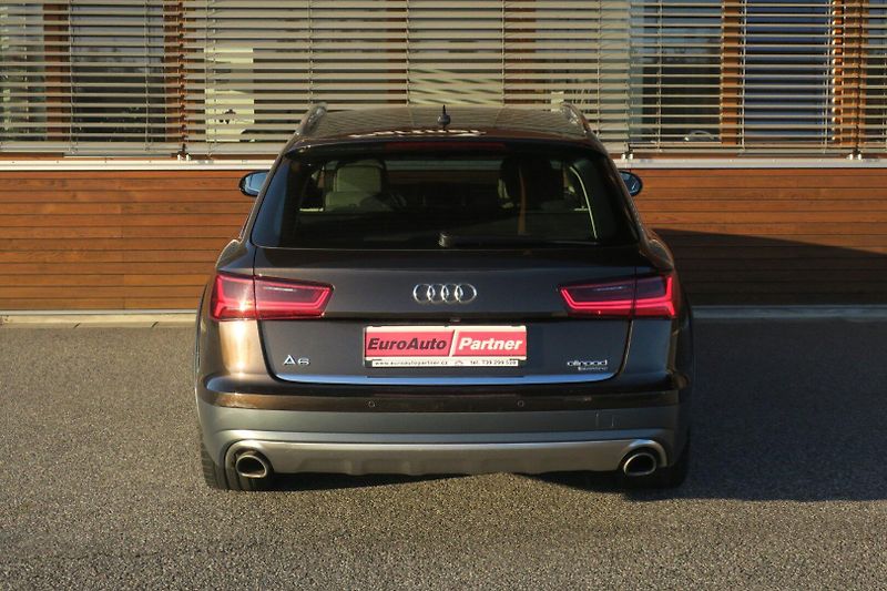 Audi A6 Allroad 3.0TDI 200kW Quat. Stronic ČR - fotka 4 z 50