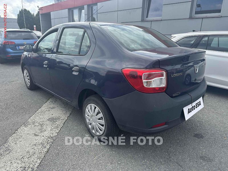 Dacia Logan (2013) 1.2i, ČR - fotka 2 z 3