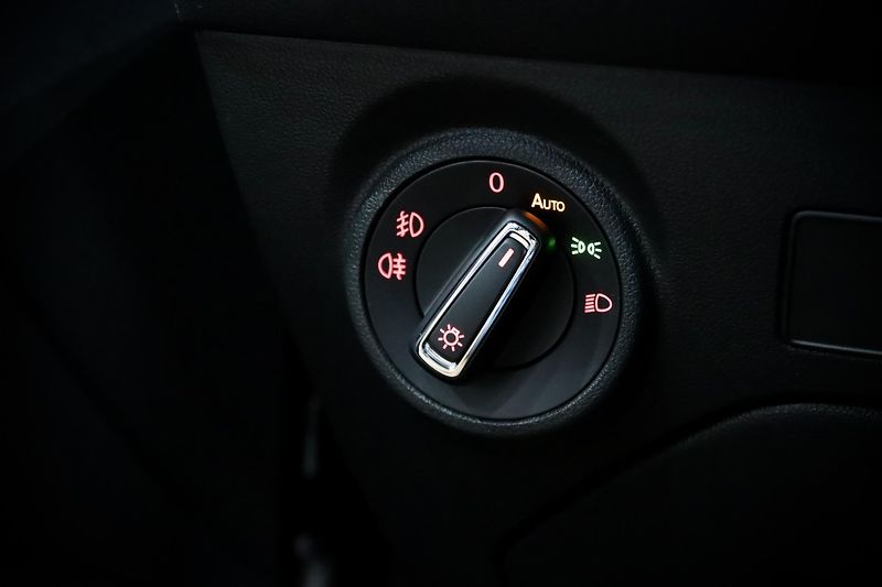 Seat Leon ST 1.4 TSI 90 kW - fotka 19 z 31