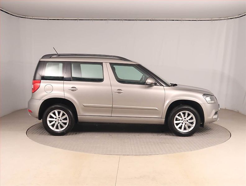 Škoda Yeti (2016) Ambition Plus 1.2 TSI - fotka 6 z 15