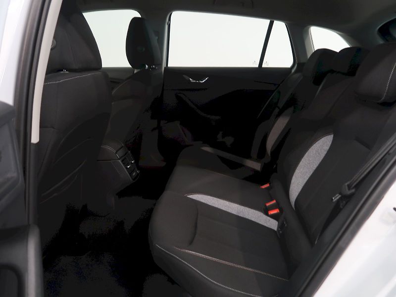 Škoda Scala (2025) SELECTION 1.0TSI 85KW - fotka 15 z 39