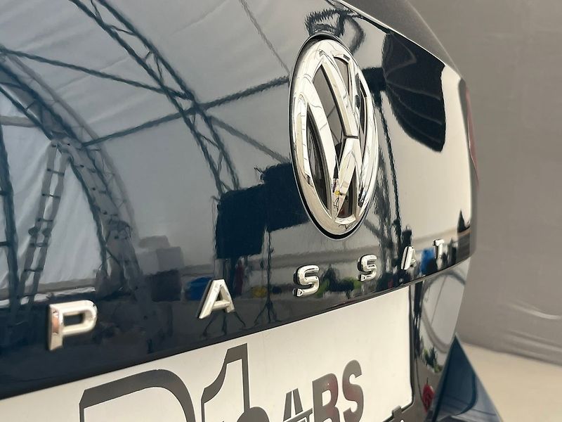Volkswagen Passat 2.0 TDi LED SVĚTLA, rezervace - fotka 82 z 96